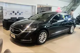 开完别克君越，再开本田雅阁，才知道有多垃圾坑人，偷工减料！图片