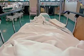 确诊不到两年，35岁美女网红因癌去世，她的抗癌经历，值得反思图片