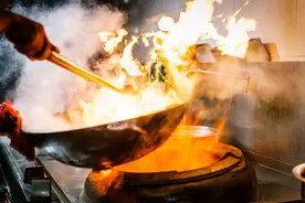 不做饭却总能闻到油烟味？不要担心，2招就能解决你的烦恼！图片