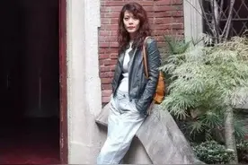 复旦女神跌落神坛，只因一个读音错误，被喷教育界的耻辱图片