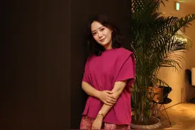 驻日记者曾颖直播哭丧惹争议，本人发文回应：恐怖行为不该被狂欢图片