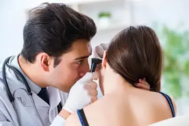 别再乱采耳啦！小心病菌找上门图片