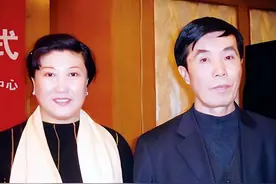 “东北铁三角”高秀敏：与有妇之夫同居14年，至死没和赵本山和解图片