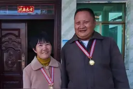 张顺东李国秀夫妇，感动中国：没脚走出致富路，无手绣出幸福花图片