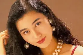 “蛇蝎美人”李嘉欣的恃靓行凶史：远比你想象的更毁三观图片