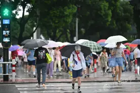 刮多大的风，下多大的雨，厦门才停课？下雨天怎么接孩子？有学校提出方案图片
