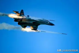 一架飞机擅闯领空，委内瑞拉开火击落，中国为何不愿打第一枪？图片