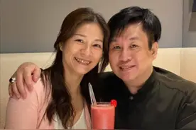 郑智化:30岁爆红，发誓不婚的他，为何被一个平凡女子套进婚姻图片