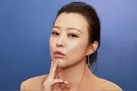 郝蕾：拍大尺度禁片，让章子怡下不来台，两婚两离为何依旧霸气？图片