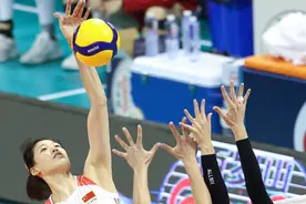 李盈莹都累坏了，中国女排还是输了图片