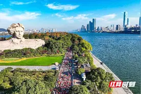 他们连续5届参加橘子洲红色半程马拉松赛，背后有这些巧遇故事图片