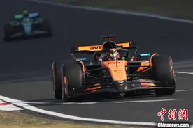 F1中国大奖赛：皮亚斯特里拿下生涯首个杆位图片