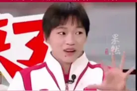 陈芋汐说全红婵最怕陈若琳，全红婵曾偷吃零食被教练盯上。提起教练全红婵又怕又无比佩服：“她拿了5块奥运金牌啊！5块啊！”图片