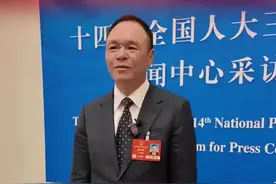 我与总书记议国是｜全国人大代表缪汉根：“一张膜”和“一件T恤衫”的故事讲述科技创新图片