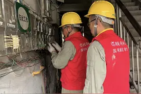 打破产权边界线，国网荆州供电公司城区供电中心为居民用电安全保驾护航图片