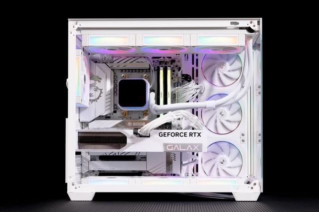 双十一“王炸”来袭！影驰RTX 5070 Ti“圣刃”&“魔刃”千元直降，次世代性能“甜点”一步到位