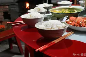 敲黑板！不吃主食可能不利于长寿图片