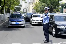 市南交警发布“中秋”小长假期间出行提示图片