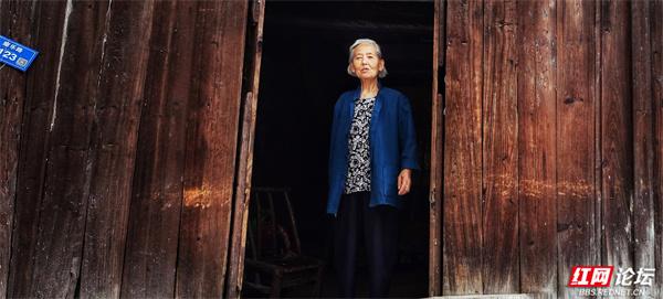 “天下风景哪儿秀？” 张家界溪口给出答案
