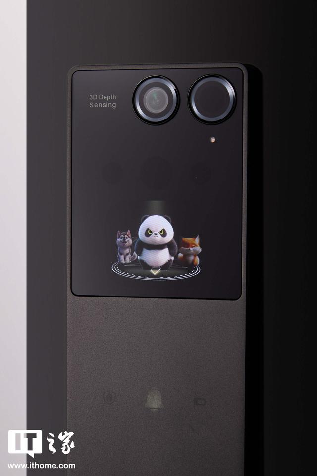 萤石启明Y5000FVX Ultra体验：当智能锁拥有三块屏幕和AI大脑