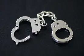 声称可以攻克癌症？警惕这种骗局，已有多名患者被骗图片