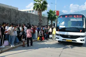 会东首条跨乡镇便民班车试运营   覆盖沿江三乡镇4万余群众其中学生3500余人图片