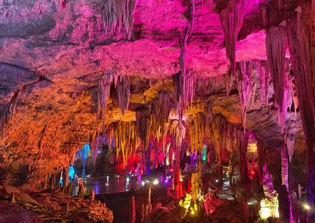 【秋游绥阳】解锁16℃的高山溶洞，震撼与温暖不期而遇！