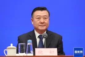 住房和城乡建设部：将改革完善房地产开发、交易和使用制度图片