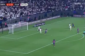 【集锦】西超杯-维尼修斯戴帽阿劳霍染红 皇马4-1巴萨第13次夺冠视频封面