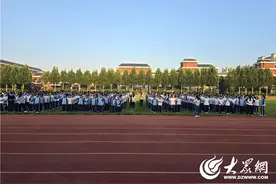 力拔山河 聚梦未来 广饶县兴安中学开展七年级拔河比赛图片