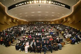 大运河畔话《北上》，原著作者与电视剧导演相聚城市图书馆共话运河文化图片