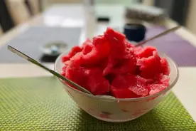 “吃瓜群众”赢了！“吃瓜”不仅营养好还抗衰老，医生推荐这几种图片