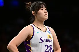 李月汝2+3+1哈姆比29+7 火花负水星惨遭七连败图片