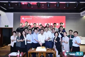 上海电力大学举行电气工程专业中外合作办学项目20周年校友返校日活动图片