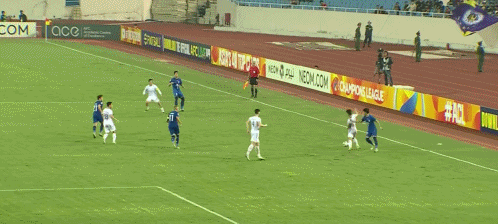 韦世豪亚冠故意踢人吃红牌！这要是国足世预赛，后果不堪设想图片