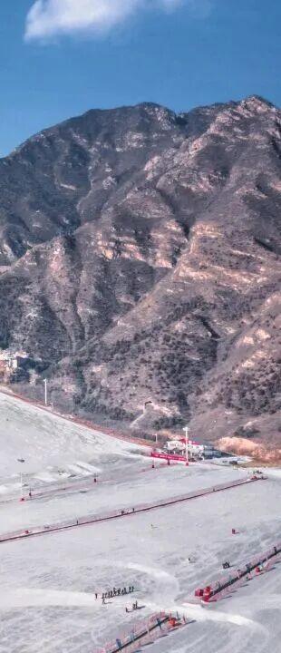 龙庆峡冰灯正式开门迎客！