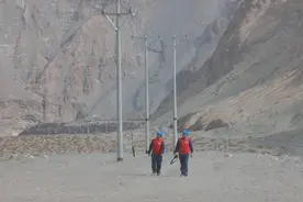 皮勒村通大网电后的第一个春节图片