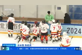 冰雪教练成香饽饽！海南冲浪教练打算冬天在新疆教滑雪图片