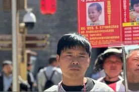 寻女19年的“棉花糖爸爸”找到小杨梅了，最新发声：孩子上户口时经采血比对寻回图片