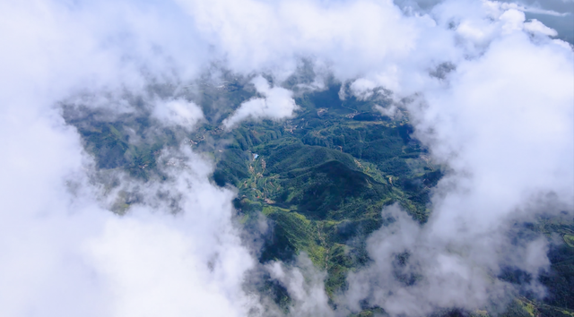 铜梁虎峰，毓青山下寻古韵，西泉畔边忆峥嵘