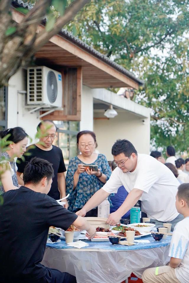 喜望，山上的小院