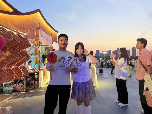 槐荫为媒传千古 文旅消费启新篇——孝南七夕会场激起“节庆+消费”新热潮