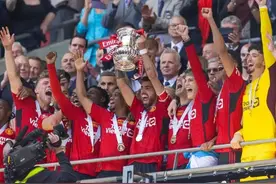 足总杯|卫冕冠军连八强都进不去，曼联是不是该换种活法了？图片