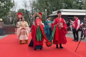 送彩票、品樱桃……今年“520”，山东各地民政局登记结婚仪式感拉满图片