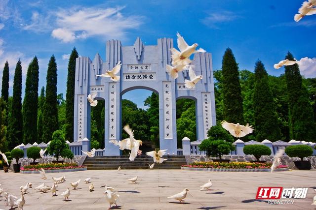 山水为媒清凉相邀 长沙城市中心上演雪峰山四城文旅推介