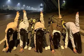 郑州大学生两天骑走约2000辆“小黄车”到开封，美团回应图片