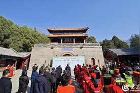 2025年泰山第100万名幸运游客产生图片