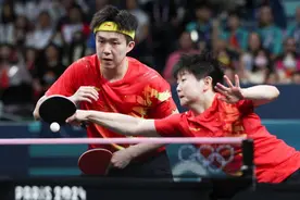 专业乒乓人如何看待王楚钦的球拍意外？图片