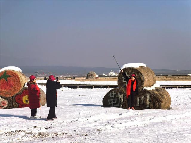 冬游敕勒川 冰雪欢乐多