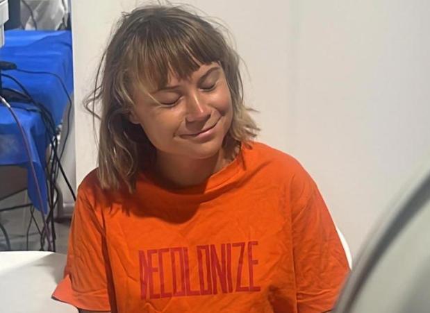 通贝里被曝遭以军虐待：她遭殴打、拽头发、被迫爬行并亲吻以色列国旗…